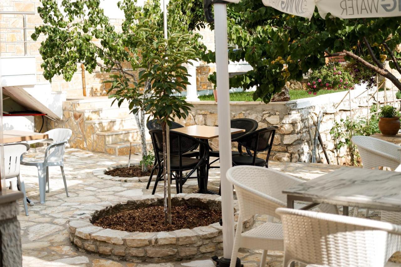 Foti Hotel Himare