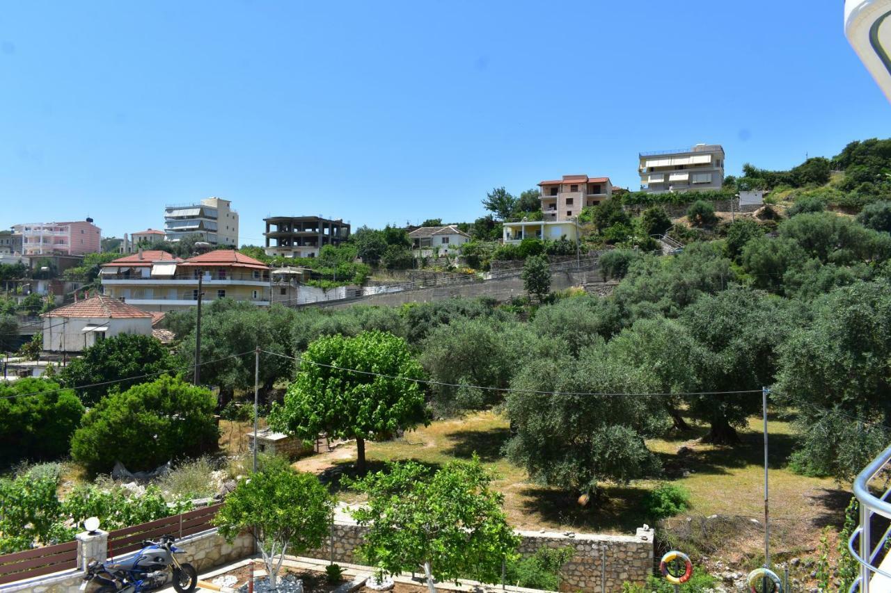 Hotel Foti *